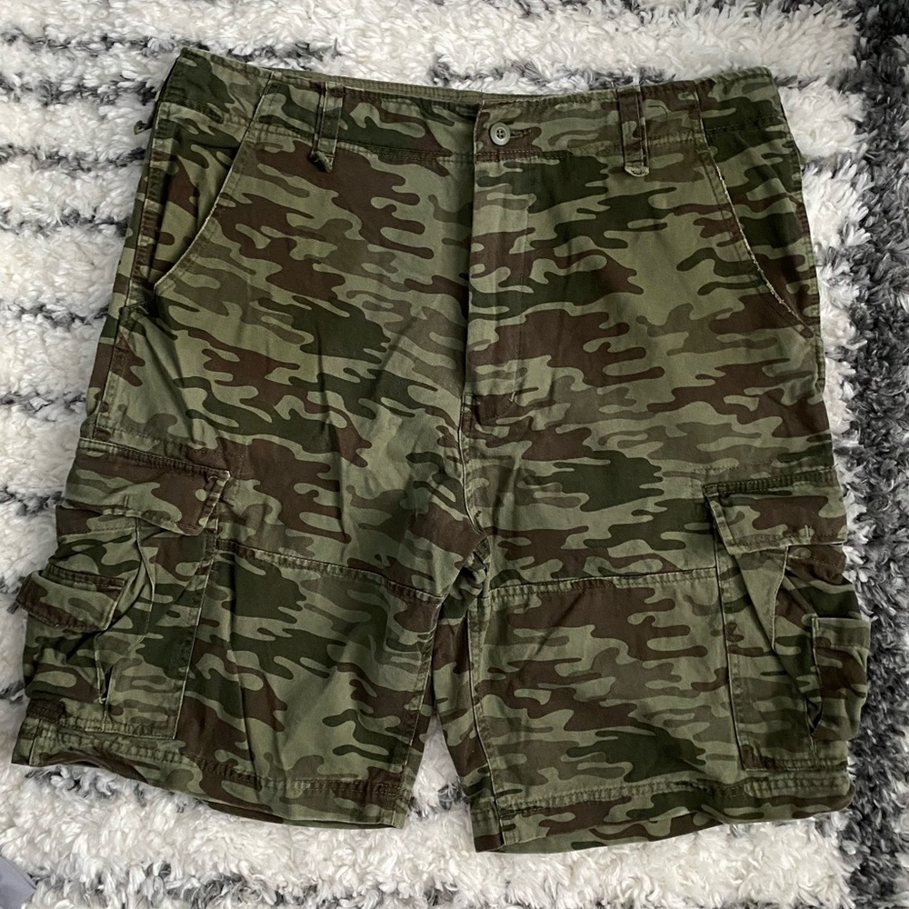 New cargo shorts size 36 - Picture 1 of 5